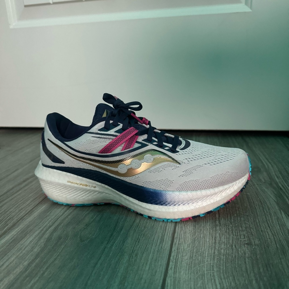 Saucony Triumph 20 Running Sneakers